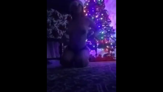 Shaking That Ass with Holiday Spirit in a Festive Booty Celebration